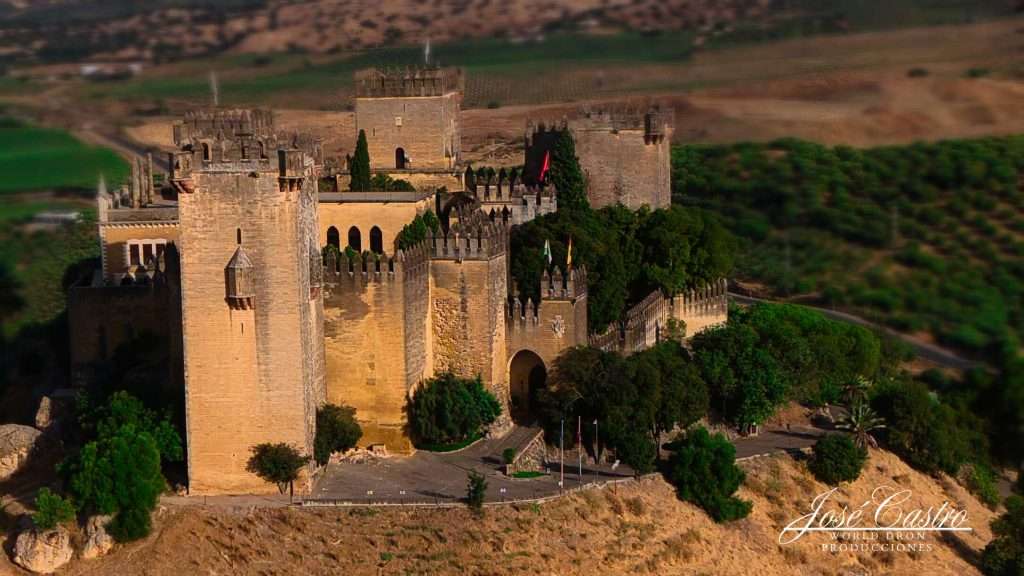 Castillo Almodóvar del Río. Imagen Aérea World Dron