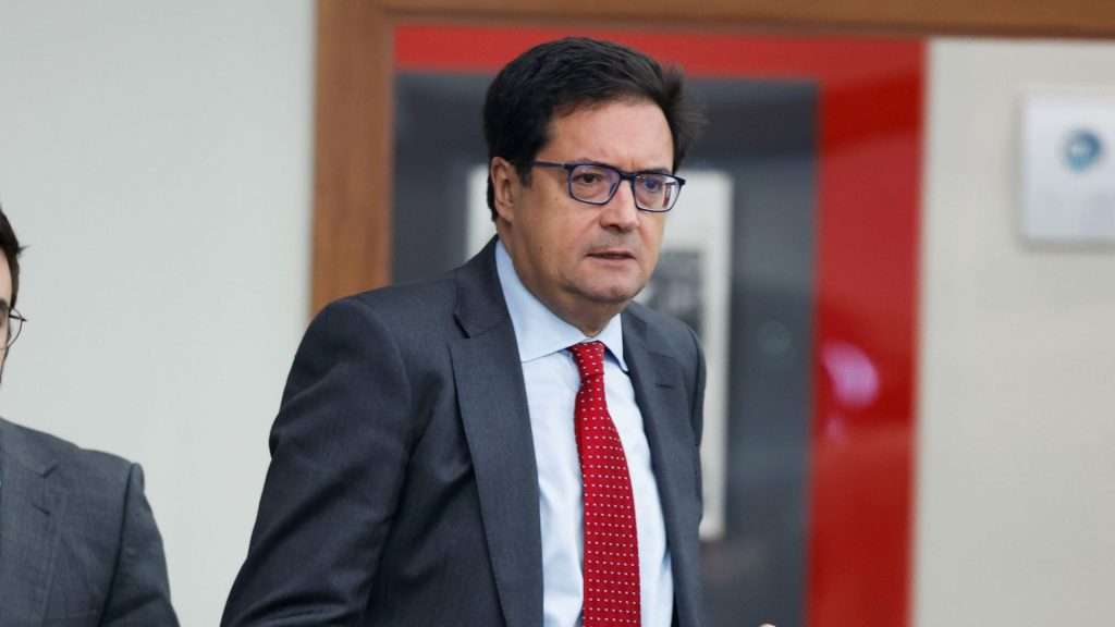 El Perro de Sánchez, Óscar López 